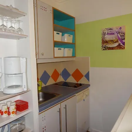 Promenade Des Bains *